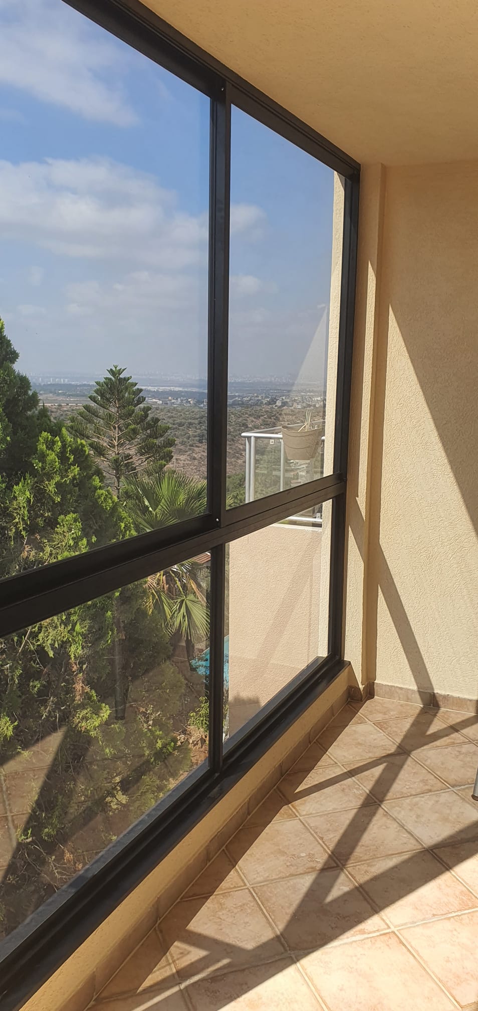 יישום שליכט צבעוני יישום שליכט צבעוני